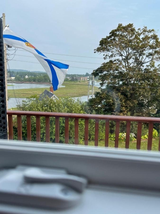 Pleasant Street Inn Parrsboro Extérieur photo